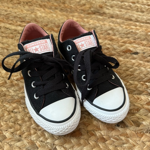 Converse Other - Converse All Stars Girls Little Kid Size 11 Black Low Top Sneakers